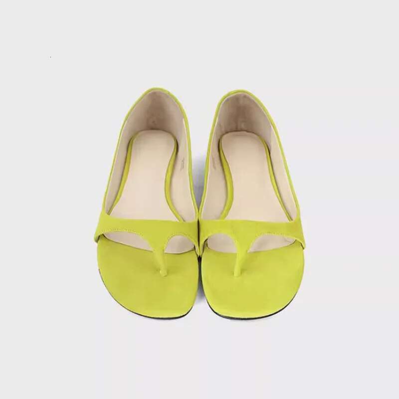 Fashionable Square Thong Flat Sandals Round Low Roman Flats Covered Heel Designer Flip Flops Simple Comfortable Beach Shoes