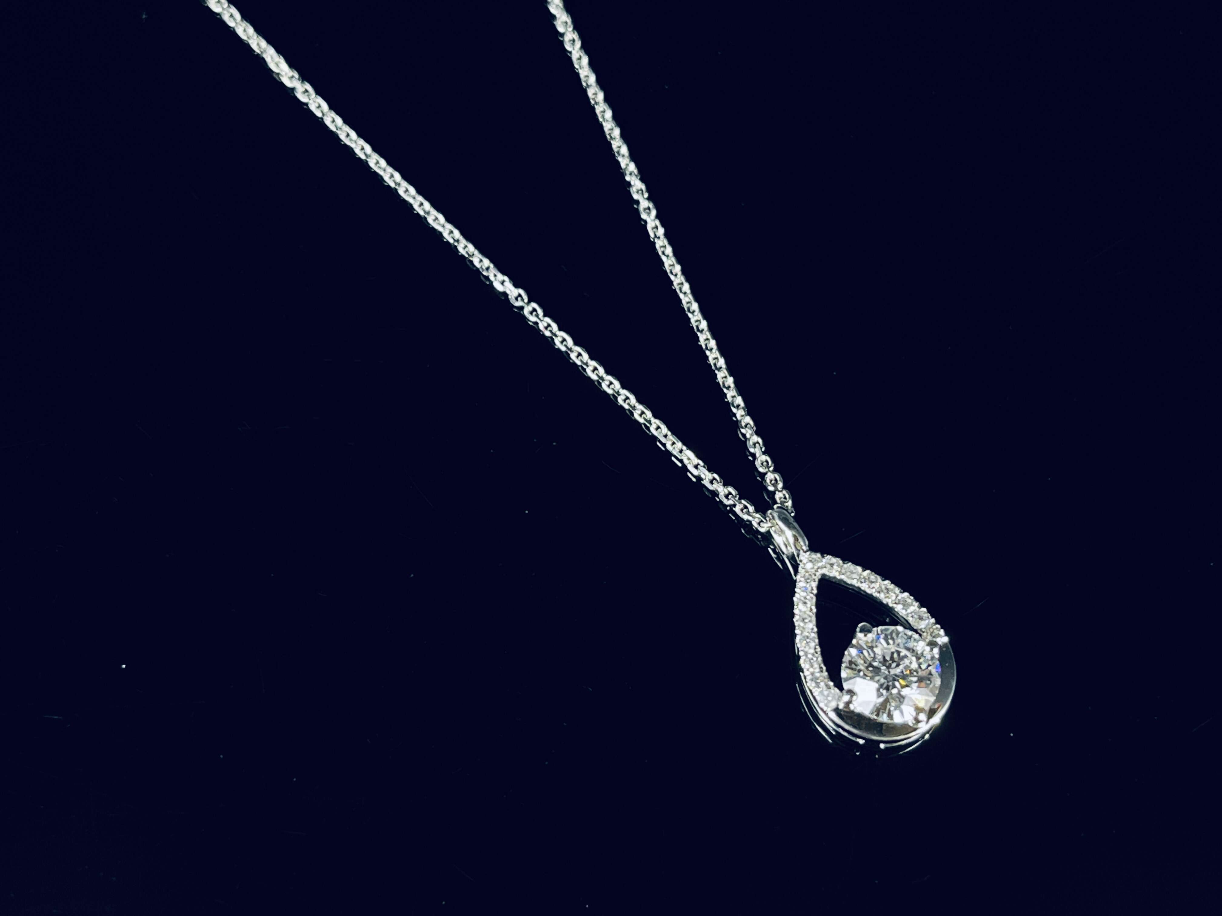 Qinglong Jewelry Cheaper Factory 18k White Gold Pear Diamond Fashion Jewelry Necklace Heart Cut Round Diamond Necklace for Women
