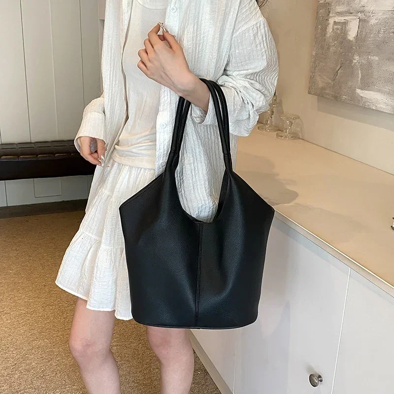 Retro Simple Shoulder Bag Large Capacity Pu Leather Bucket Bag Womens Communicating Underarm Bag Fashion Womens Handbag 250427