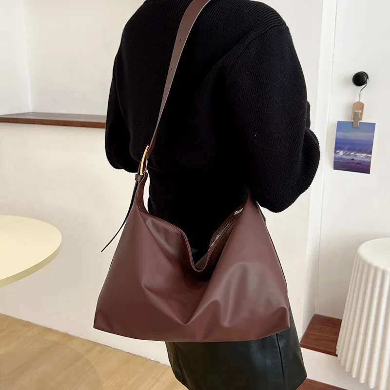 New Popular Underarm Casual Fashion Trend Tote Autumn Large Capacity Single Shoulder Retro Women S Bag Bag