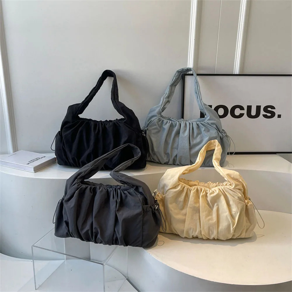 Fashionable womens pleated tote bag large capacity shopping bag simple crossbody shoulder bag suitable for dailytraveluseA-DH 250428