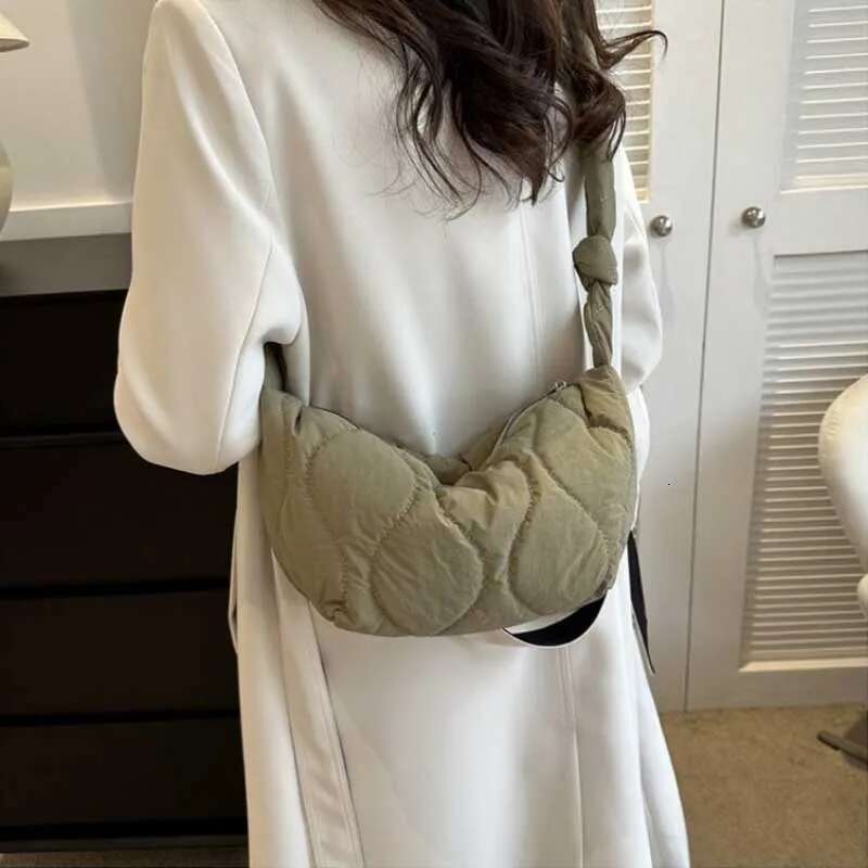 Puffer Shoulder For Women Soft Down Cotton Padded Tote Handbag Purse Quilted Cross Body Solid Color Bubbles Cloud Bag Bag
