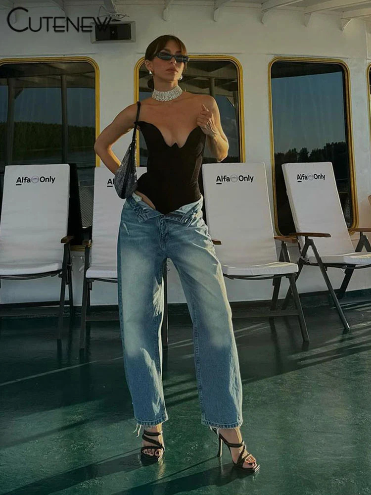 Cute Solid Trend Women Bodysuit Simple Strapless Chic Shape Low Neck Skinny Tank Tops Mujer Classic Wild Street Club Playsuit 250424