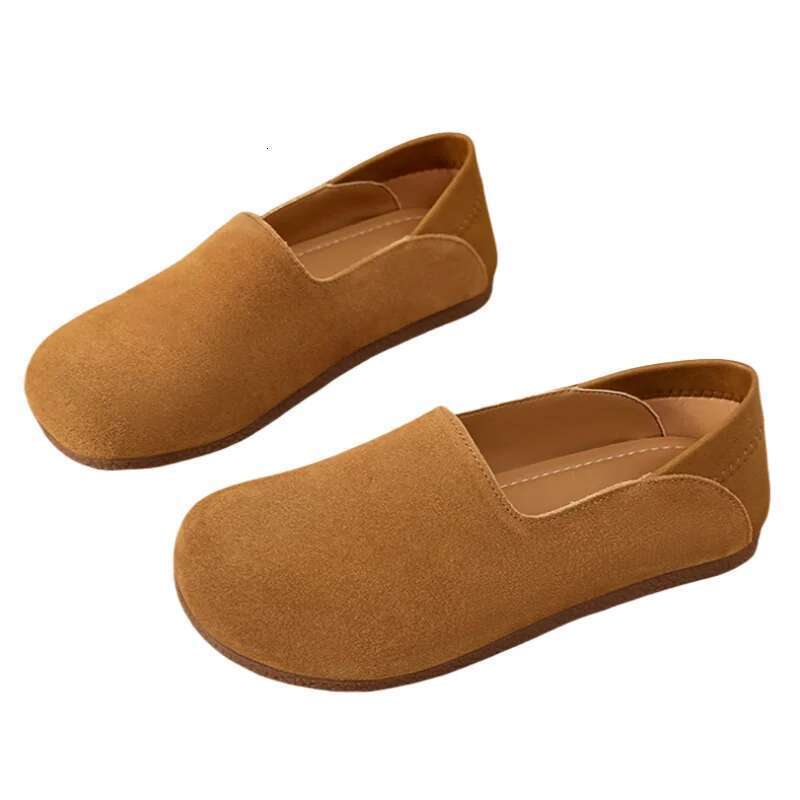 Round Head Comfortable Casual Lightweight Sports Flat Fashion Designer New Women Lazy Slip on Shoes