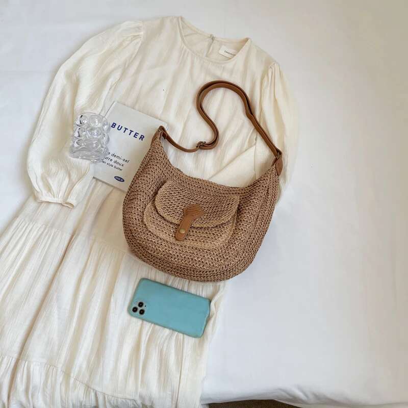 Leisure High-Capacity Seaside Beach Vacation Grass For Women's 2024 New Versatile Crossbody Woven Shoulder Bag