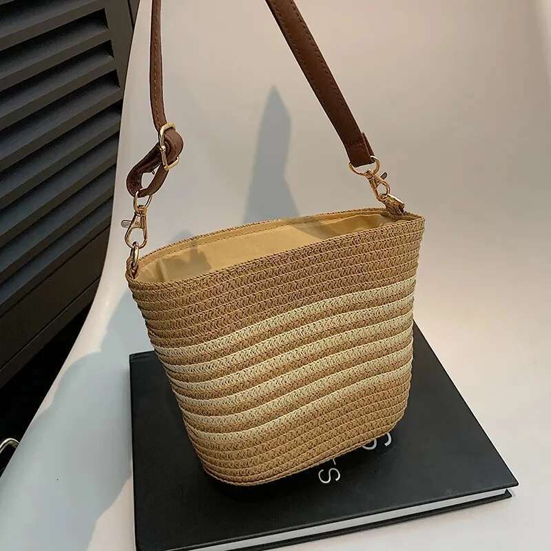 Women's Beach Art Weaving Handbag Small Fresh Shoulder Underarm Tote Striped Bucket Bag