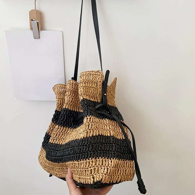 designer bag New Fashion Striped Woven Beach Single-shoulder Tote Straw Closed Women's Crossbody Bucket Bag