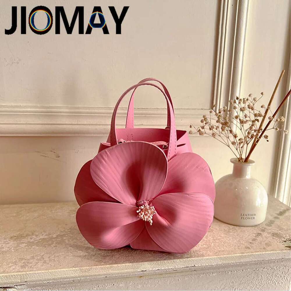 Temperament Fashion Tote Flowers Bucket French Makeup Bag High Quality Minimalist Crossbody Purse Forwomen