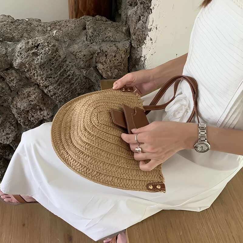 Round Straw Tote Women Fashion Woven Retro Hobo Boho Style Casual Shoulder Bags Summer Beach Bag Sac A Main Bag