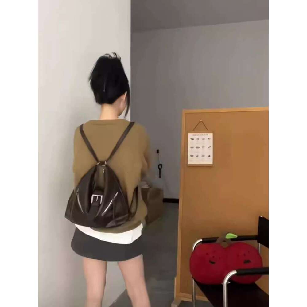 Autumn and winter wasteland style fashionable large capacity for female niche versatile single shoulder crossbody backpack tote bag trend