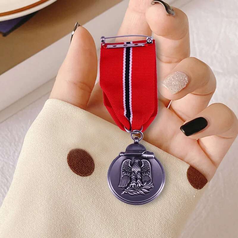 Winterschlacht Im Osten 1941&42 Medal Value Badge Vintage German Brooch Accessory