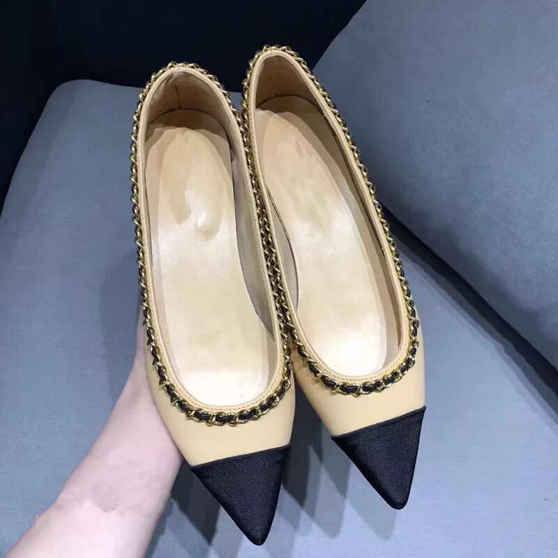 Fashion Brand Pointed Pumps Comfortable Flat Slip-on Metal Chain Edged Splicing Women Shoes