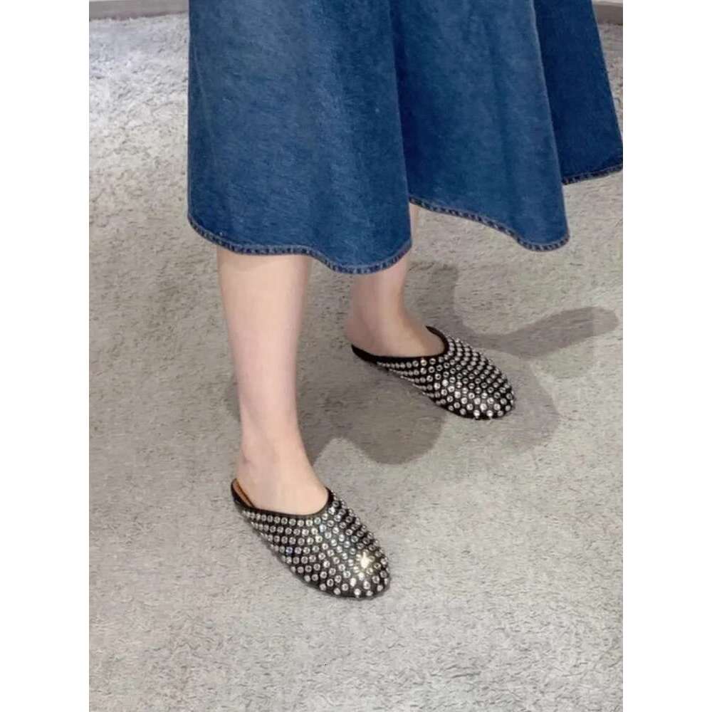 High Quality Women Fashionable Rhinestone Slippers Comfortable Closed Casual Outdoor Punk Flat Shoes Mules