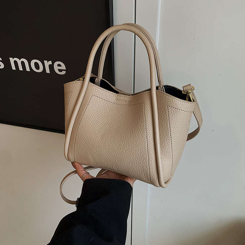 Premium Soft Leather for Women 2025 New Fashionable Versatile Handheld Bucket Bag, Casual and Simple Crossbody Mother Bag