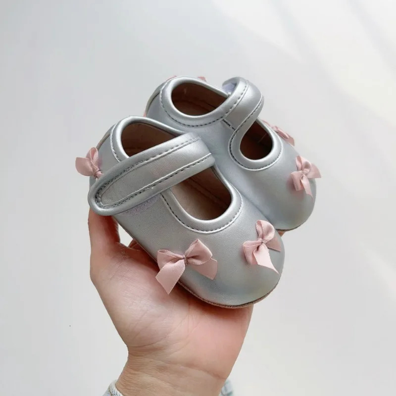 Baby walking shoes girls spring bow childrens anti slip soft soled shoes fashionable princess dress shoes 250430