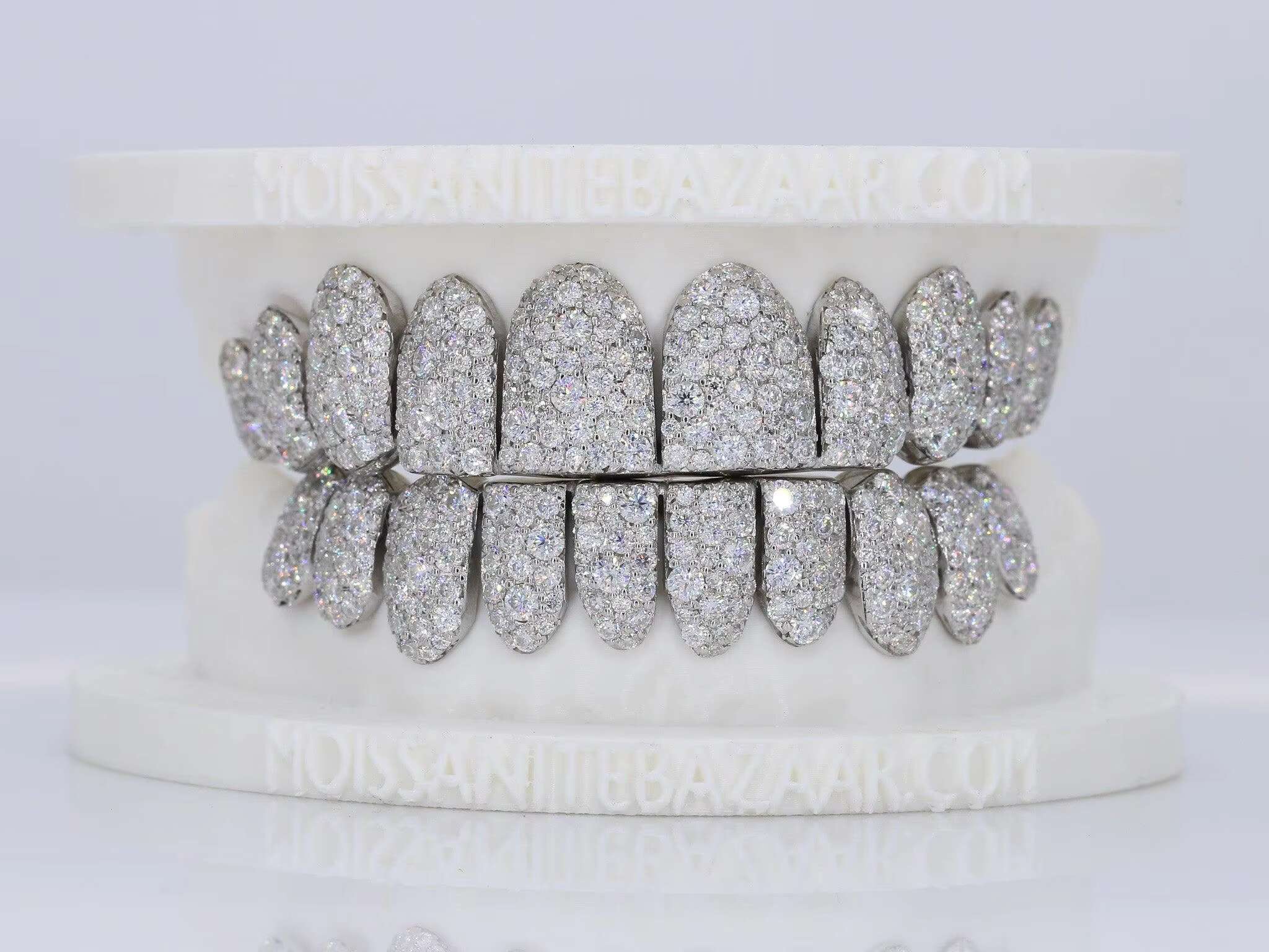 modern Moissanite Grillz Iced Out Custom Teeth Set for Men and Women Hip Hop Diamond Tooth Caps Top Bottom Gold Silver Options