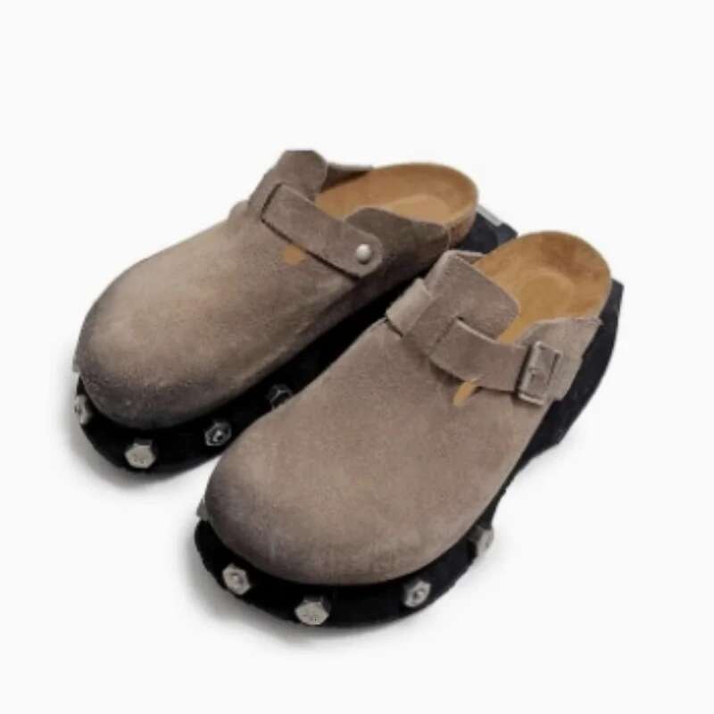 New Rivet Metal Low Woman Cover Toe Big Size Slides Heeled Mules Platform Shoes Rome Sandals Casual Slippers