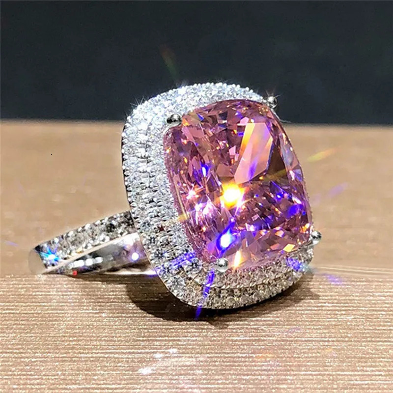 Huitan Personality Large Pink Cubic Zirconia Wedding Ring for Women Romantic Ceremony Party Fashion Jewelry 250428