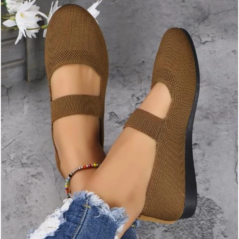 Womens flat shoes sliding up folding shoes suitable for womens square toes single shoes hollow fashionable mom womens casual shoes 250430