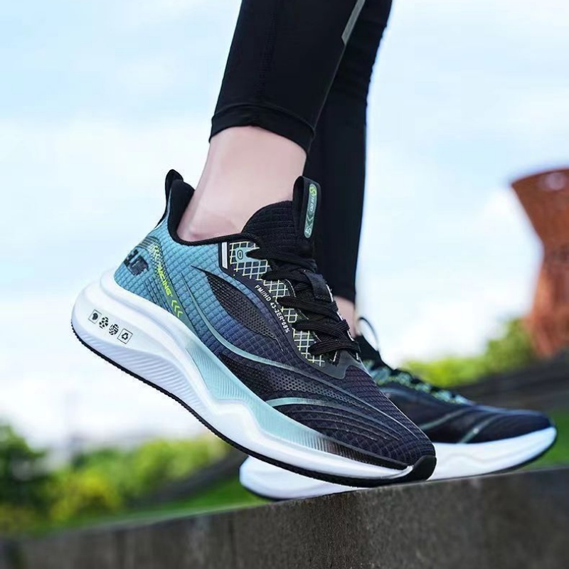 2025 Free Shipping Men's Running Designer Black Green Thick Bottom Anti Slip Sports Shoes Sizes 39-44
