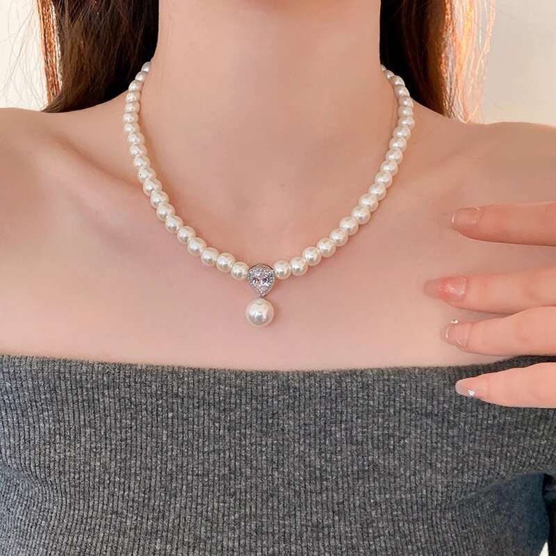 Pearl Zircon Pendant Water Drop Necklace For Women Retro Light Sweater Chain Necklaces Temperament Simple Jewelry Gift