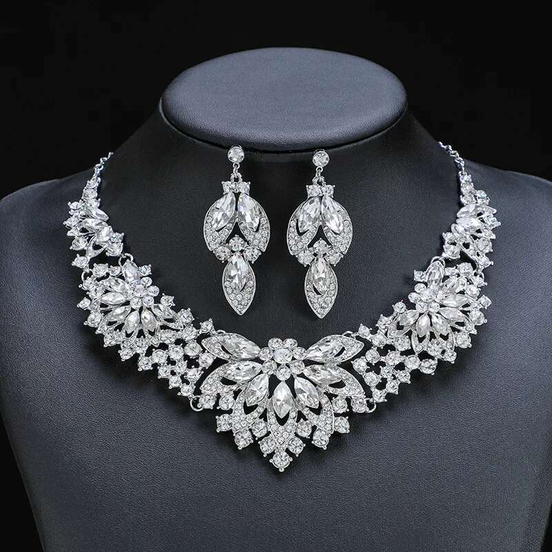 KMVEXO Exquisite Leaves Green Crystal Sets For Women Wedding Party Jewelry Accessories Stud Earrings & Necklace Set Gift