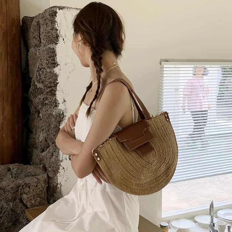 Round Straw Tote Women Fashion Woven Retro Hobo Boho Style Casual Shoulder Bags Summer Beach Bag Sac A Main Bag
