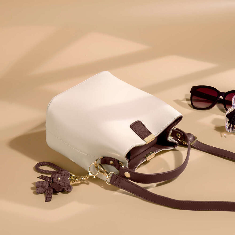 designer Women's bag New Style Women's Trendy Leather Crossbody Bucket Handheld Summer Versatile Shoulder Bag