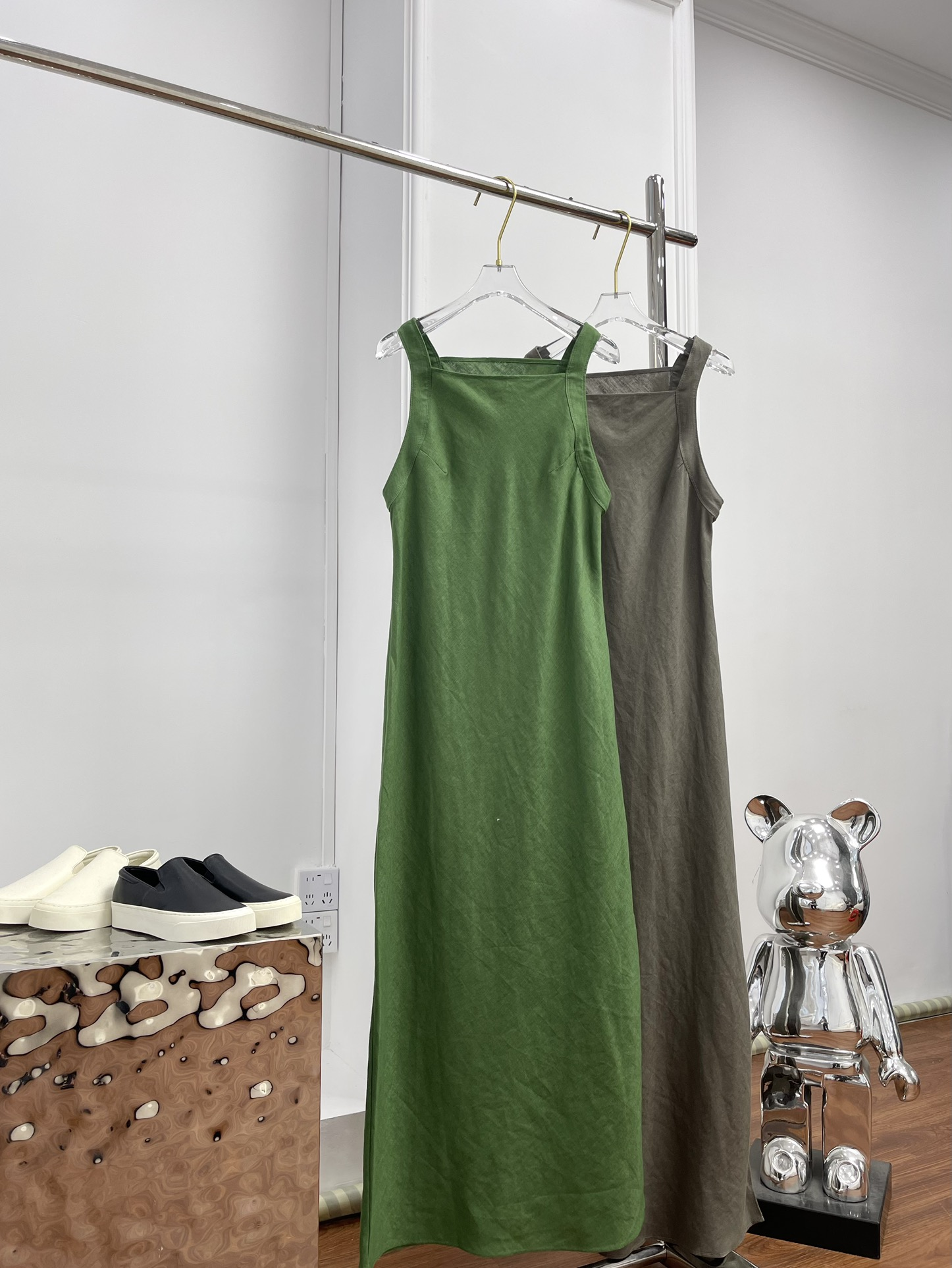 Linen strapless camisole long dress Paris 2025 dress Fashion Week Show Customized Fashion Tailored clothing womens Fashion Paris.M375