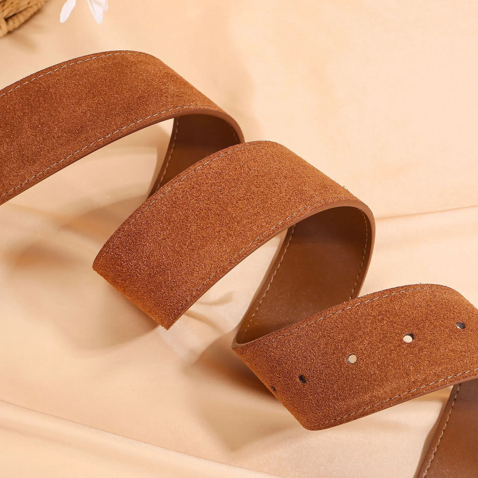 Black Appearance Belt Retro Wide Belt with Square Buckle Wide High Waist Belt Suitable for Womens Jeans and Dresses 250430