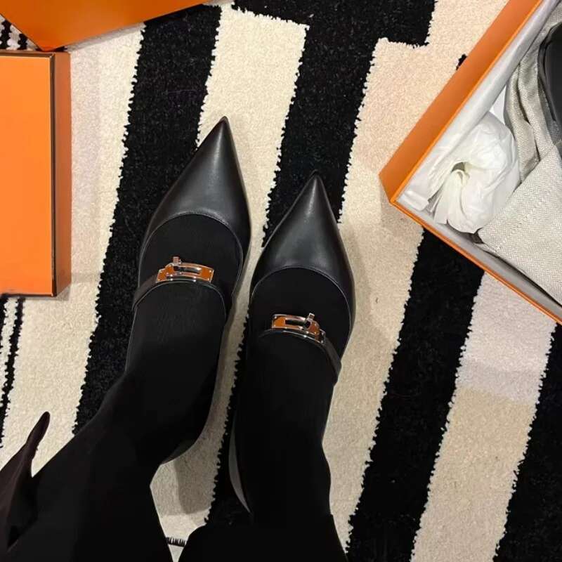 New Designer Fashion Party Low Heel Pointed Toe Pumps Lady Vintage Metal Buckle Women Shoes