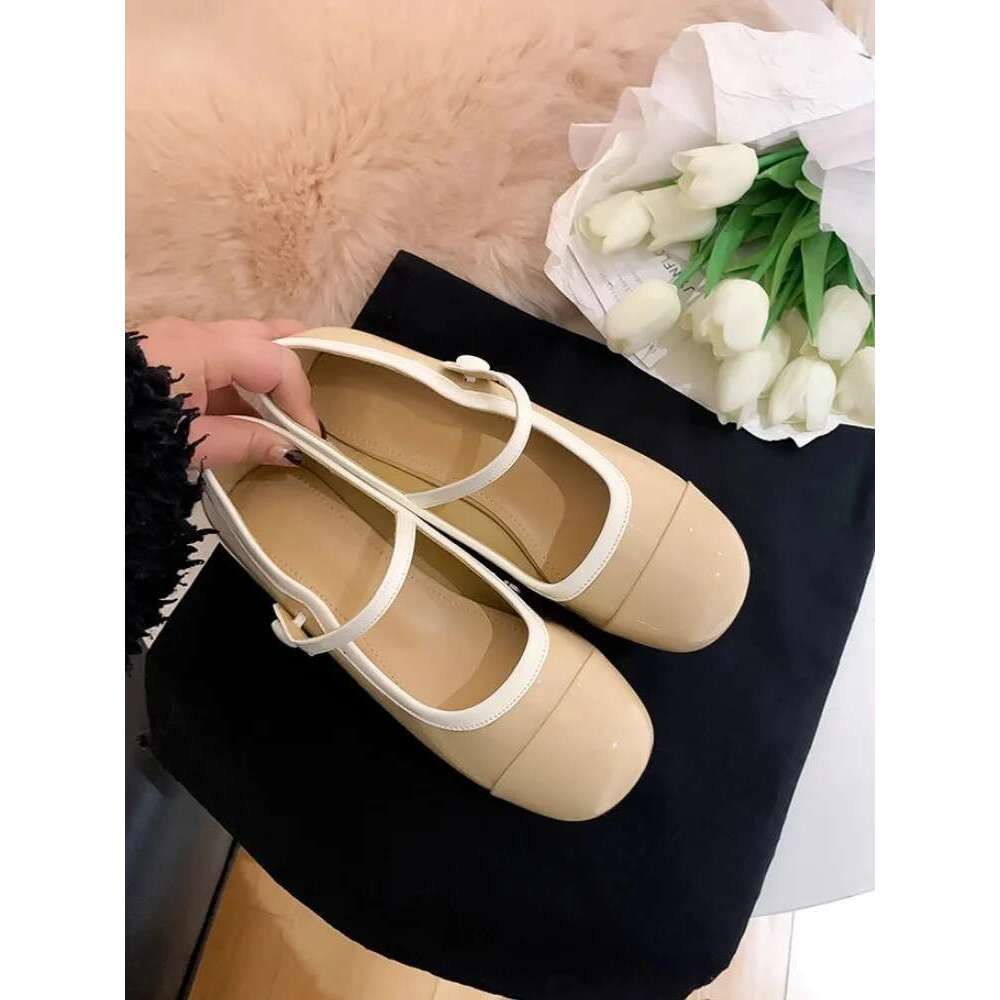 New One Strap Fashionable Button Mary Jane Women Shiny Patent Leather Round Toe Shallow Medium Heel Pumps Slip Shoes