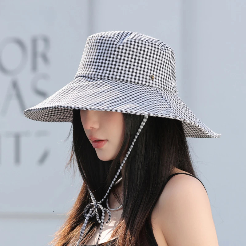 Womens bucket hat plain wide Brim sun hat with windproof rope sun hat bicycle travel fisherman hat South Korea 250430
