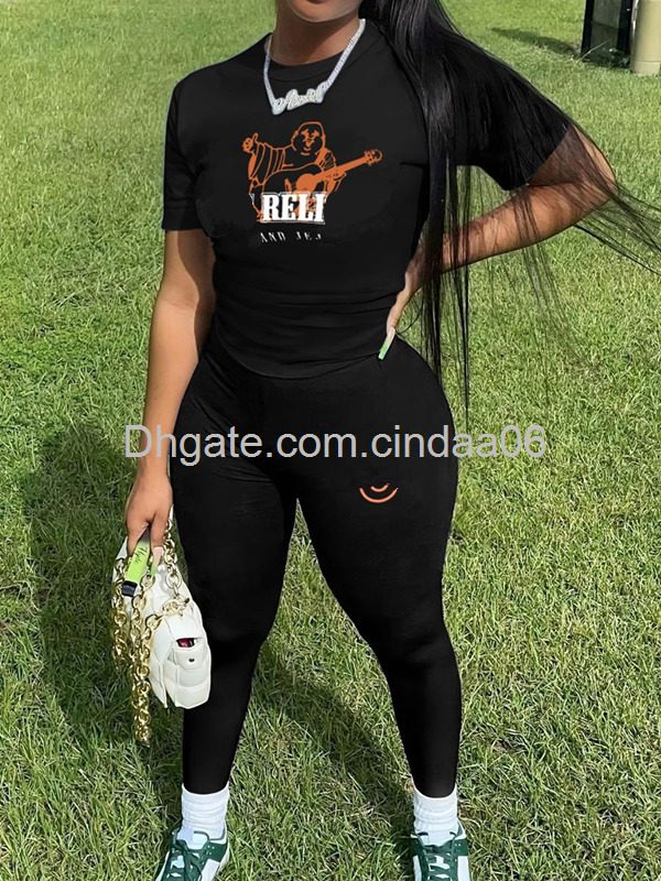 Designer Womens Tracksuits Two Piece Set Sexy And Fashionable Short Sleeved T-shirt And Pants Outfits