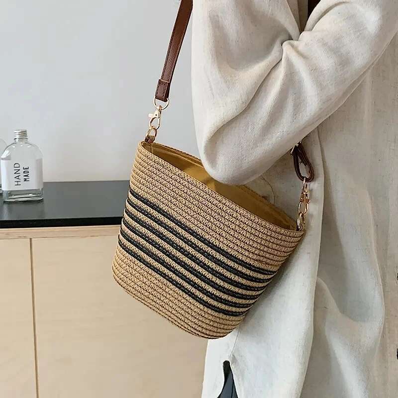 Women's Beach Art Weaving Handbag Small Fresh Shoulder Underarm Tote Striped Bucket Bag