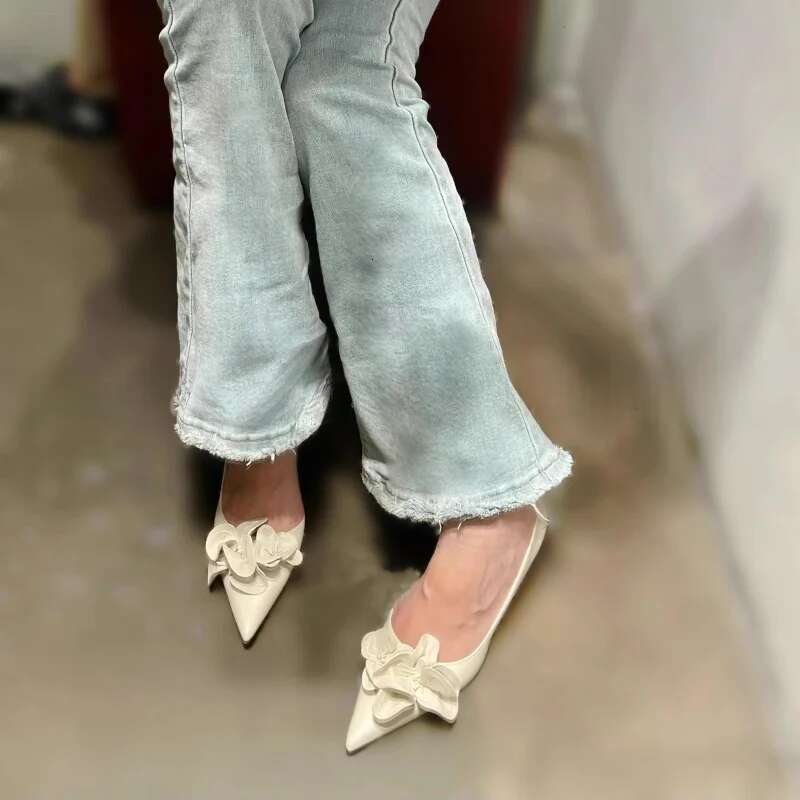 New Elegant Pointed toe Slip-on Wedding Kitten Heel Flower Low Heels Sexy Party Dress Shoes Women