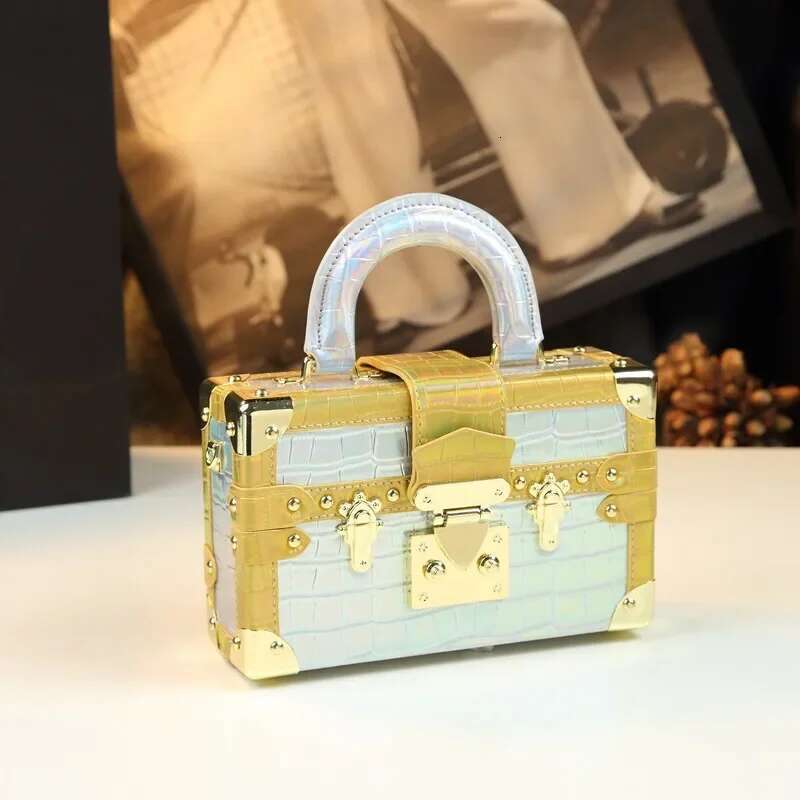 2024 New High-end Feel Genuine Leather Handbag Women's Fashionable Lock Buckle Crossbody Bag Hard Style Shoulder Sling Pack