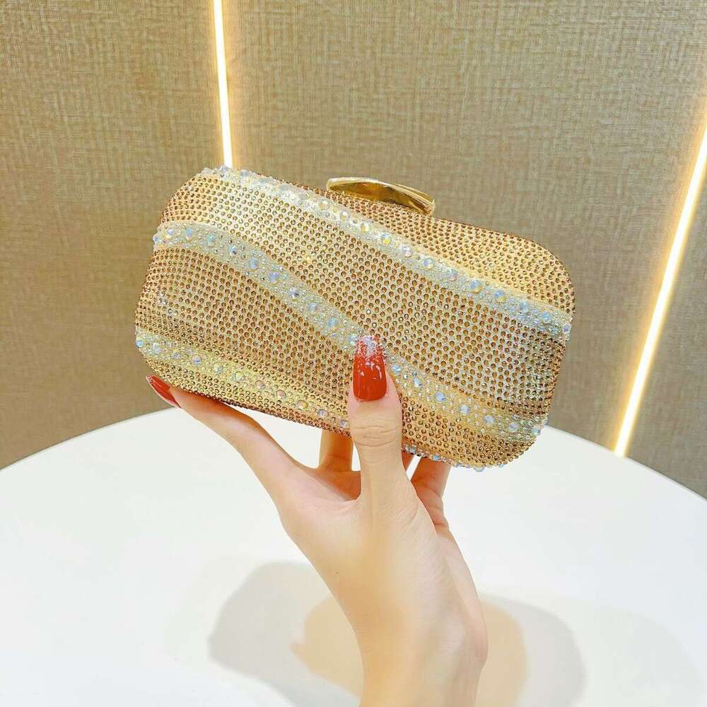 Dinner Bag New With Diamond Inlaid Three Dimensional Box Hand Held Evening Outfit Formal Dress Banquet Bag Wedding Gift Bag KQ