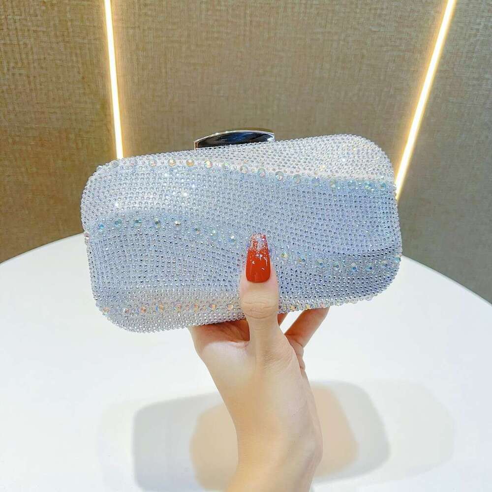 Dinner Bag New With Diamond Inlaid Three Dimensional Box Hand Held Evening Outfit Formal Dress Banquet Bag Wedding Gift Bag KQ