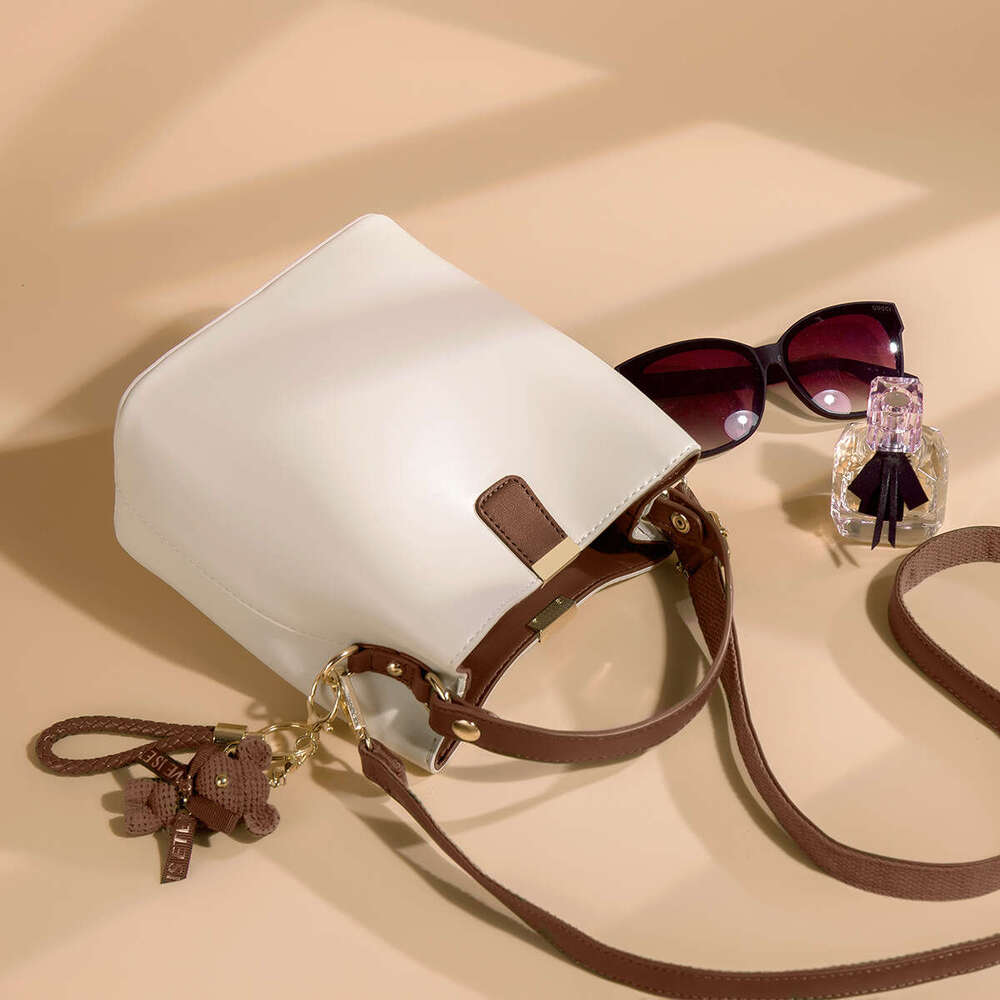 designer Women's bag New Style Women's Trendy Leather Crossbody Bucket Handheld Summer Versatile Shoulder Bag