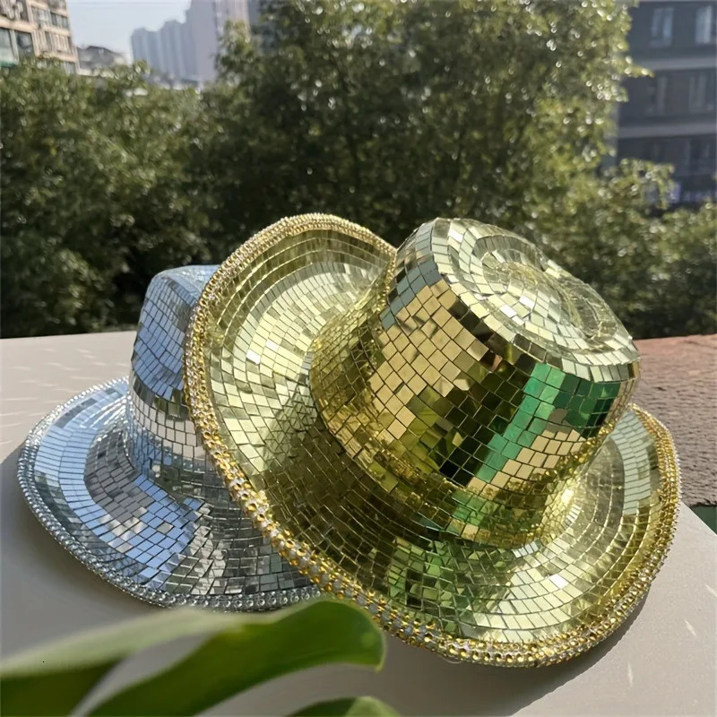 Classic Disco Ball Helmet Mirror Glitter Ball Helmets Hat Club Bar Party Full Glass Reflective Disco Shiny Hat for Costume Party 250430