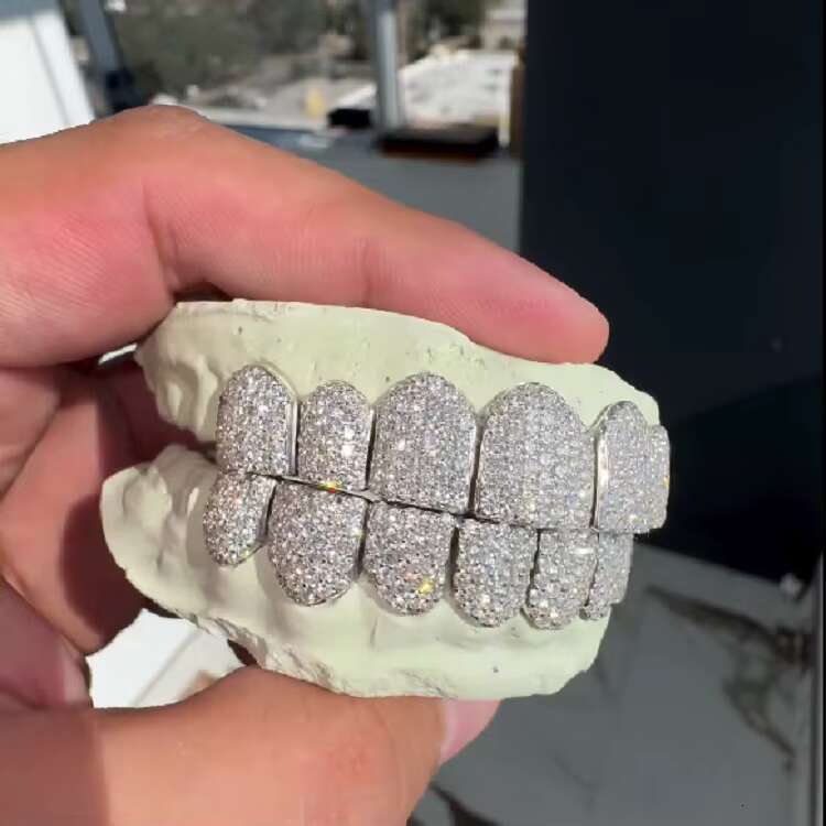 Personalized Buss Down Big Stone Grillz 925 Sterling Silver 10 on 10 Fang Iced Out Vvs Moissanite Diamond Grillz for Men Teeth