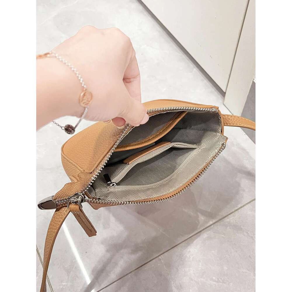 Classic Minimalist Solid Color Women's Crossbody Fashionable Three-Dimensional Zipper Single Shoulder Bagpuleather Phone Bag