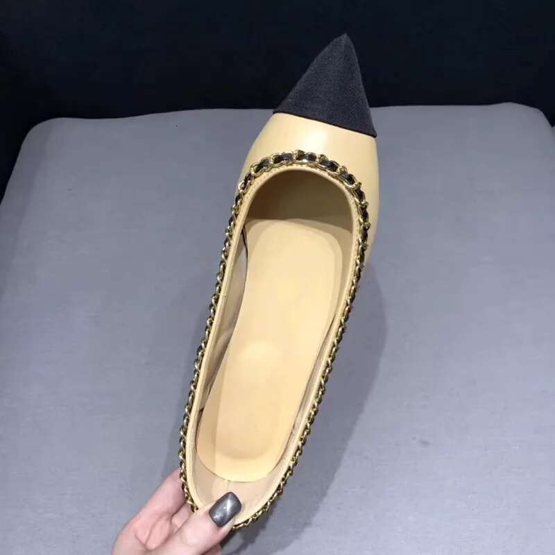 Fashion Brand Pointed Pumps Comfortable Flat Slip-on Metal Chain Edged Splicing Women Shoes
