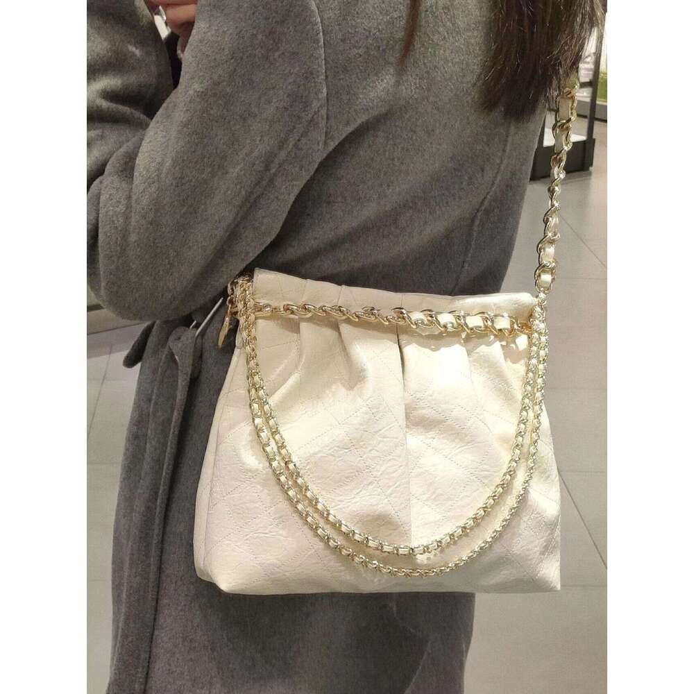 2025 spring/summer new niche fashion diamond grid chain wandering solid color soft leather texture shoulder crossbody bag