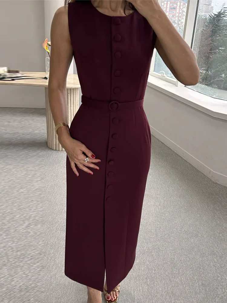 Womens long summer casual simple solid sleeveless round neck single chest dress fastened waist lace workwear W250430