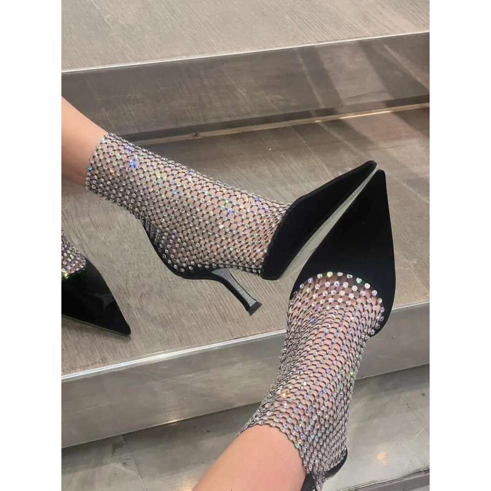 Designer Shoe Black Hollow Crystal Pumps Back Zipper Pointed Pretty Women Thin High Heels Shoes Sandal Boots