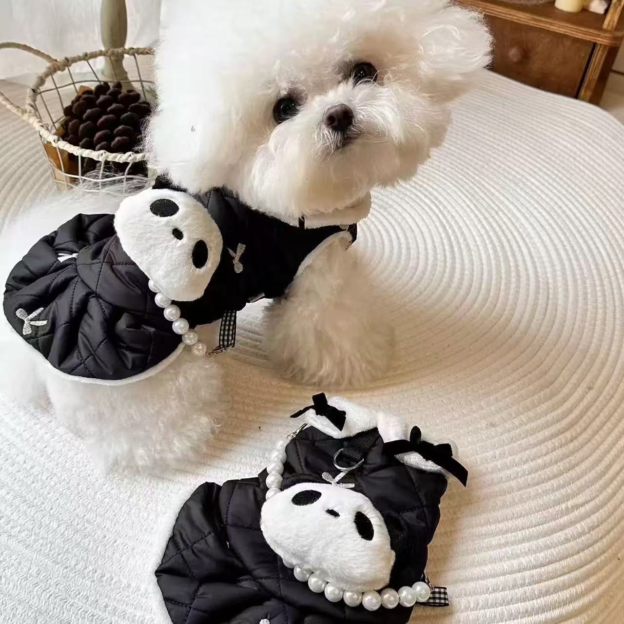 T00111Dog Clothes Spring and Autumn West Highland Bichon Teddy Schnauzer Maltese Small Dog Pet Thin Sweater