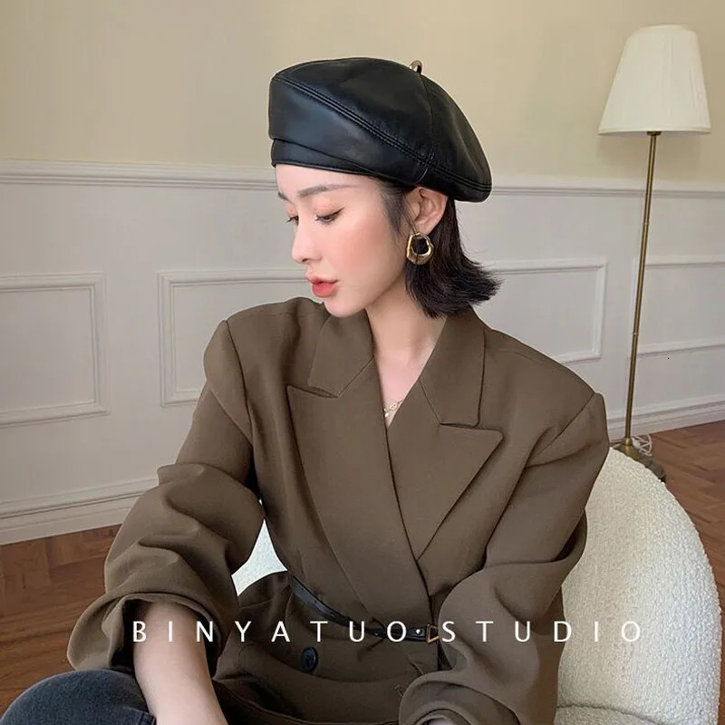 Spring/Winter 100% Genuine Leather Beret Womens Fashion European Pumpkin Paint Hat Womens Rainbow White/Red Thin Boina 250430