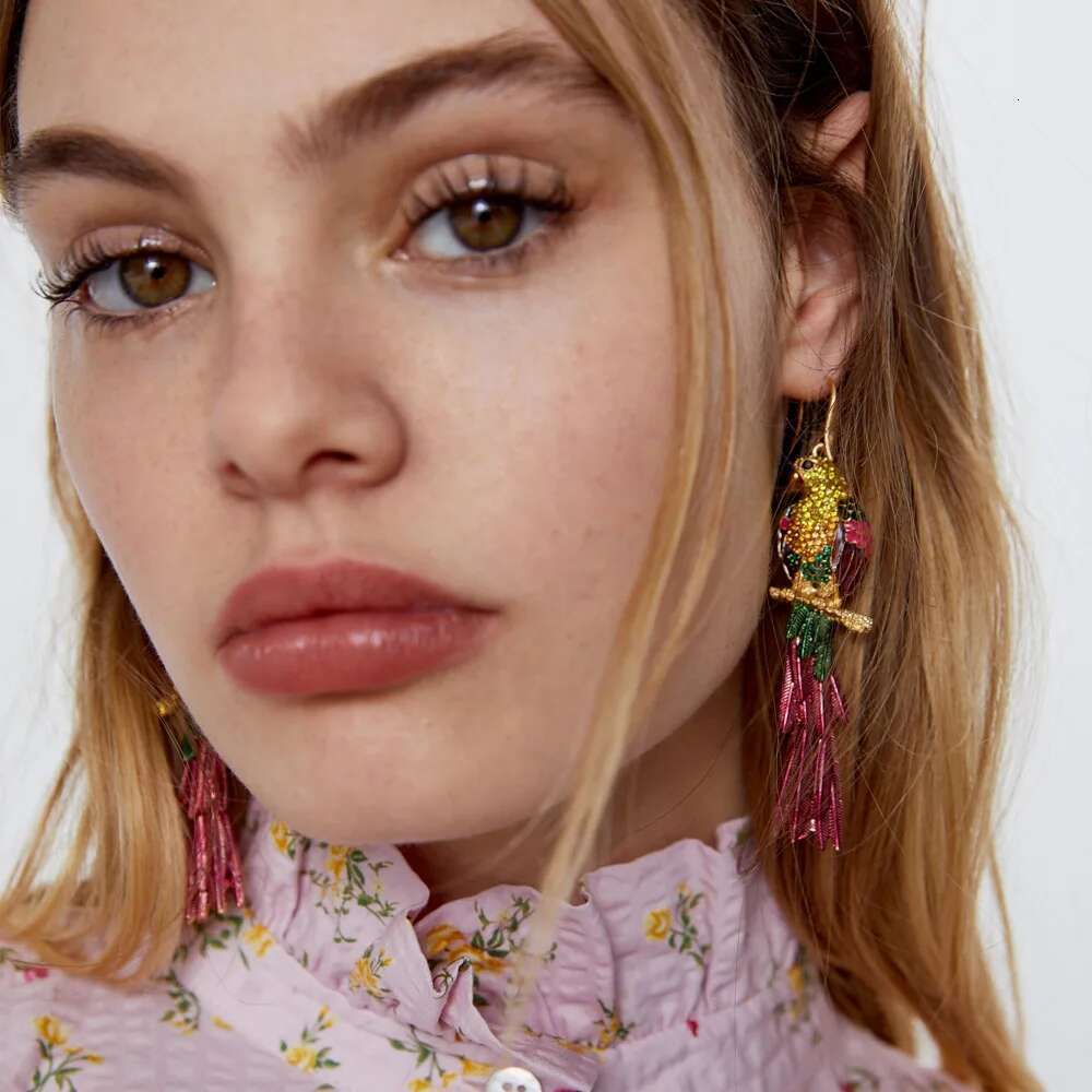 Hawaiian Jewelry Wholesale Long Shining Rainbow Enamel Rhinestone Cute Animal Parrot Love Bird Dangle Drop Earrings For Women